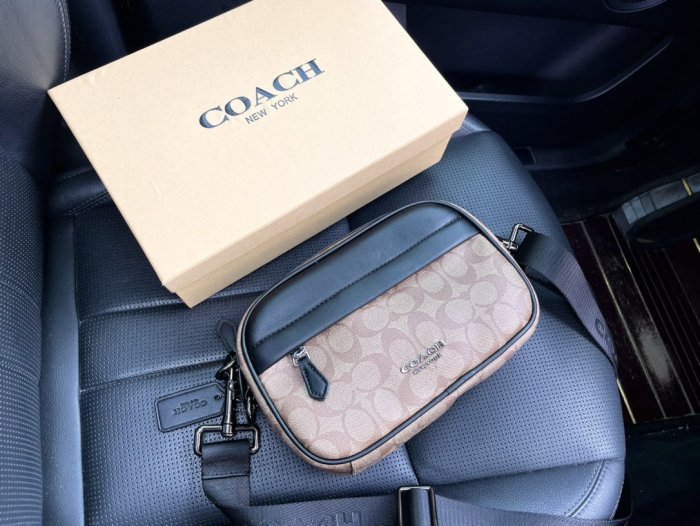 202109SS新作 Coach コーチ メンズ ショルダーバッグスーパーコピー