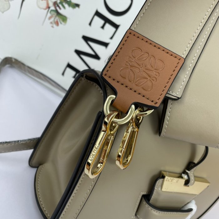 202109SS新作 LOEWE ロエベ レディース ショルダーバッグスーパーコピー