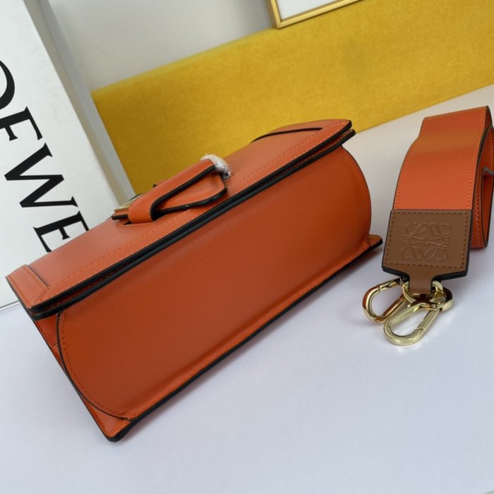 202109SS新作 LOEWE ロエベ レディース ショルダーバッグスーパーコピー