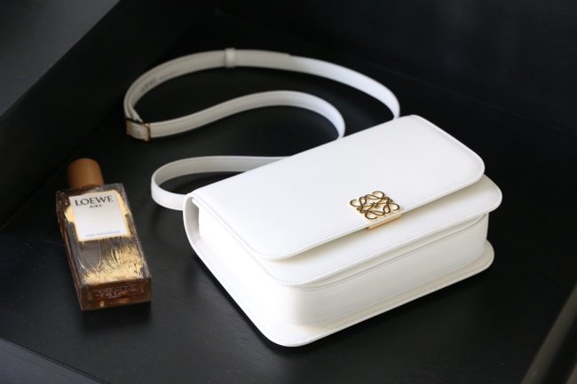 202109SS新作 LOEWE ロエベ レディース ショルダーバッグスーパーコピー
