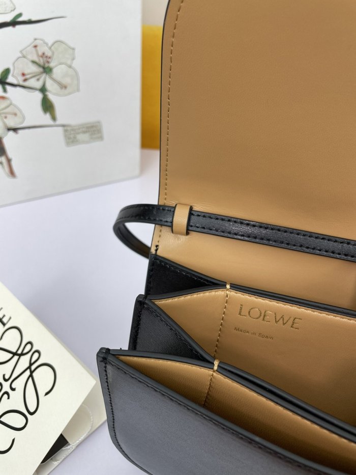 202109SS新作 LOEWE ロエベ レディース ショルダーバッグスーパーコピー