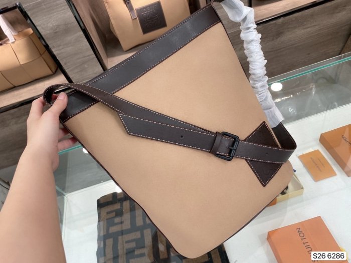 202109SS新作 LOEWE ロエベ レディース ハンドバックスーパーコピー