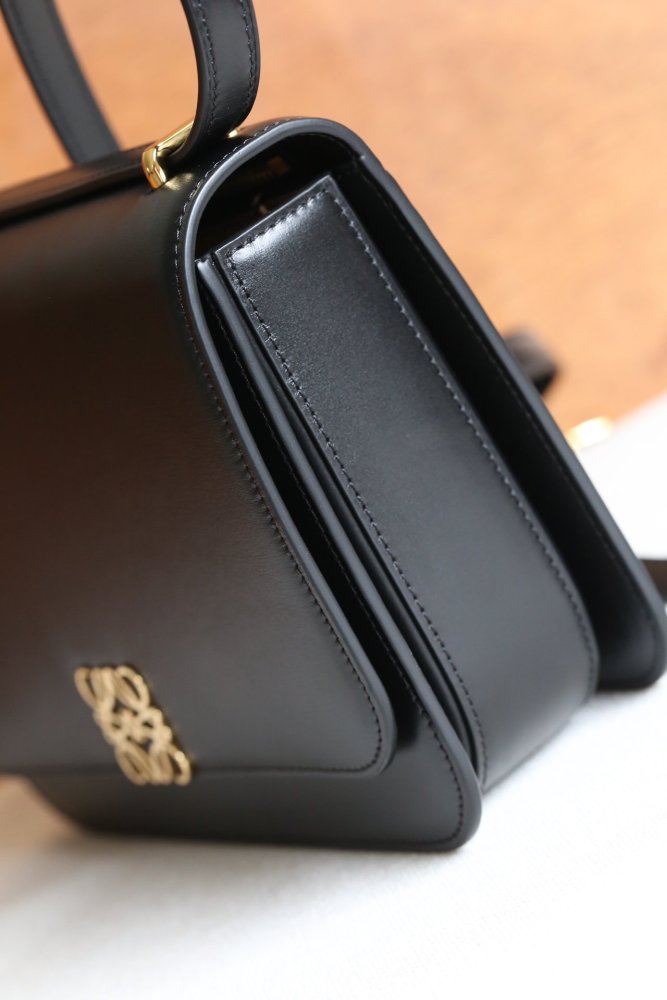 202109SS新作 LOEWE ロエベ レディース ショルダーバッグスーパーコピー