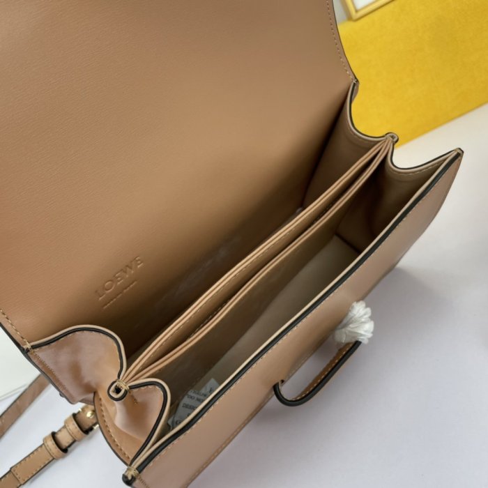 202109SS新作 LOEWE ロエベ レディース ショルダーバッグスーパーコピー
