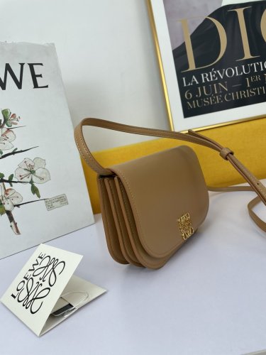 202109SS新作 LOEWE ロエベ レディース ショルダーバッグスーパーコピー