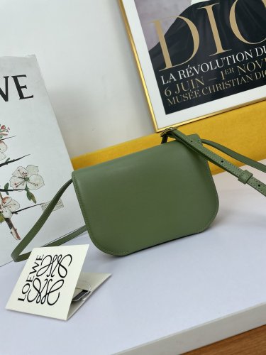 202109SS新作 LOEWE ロエベ レディース ショルダーバッグスーパーコピー