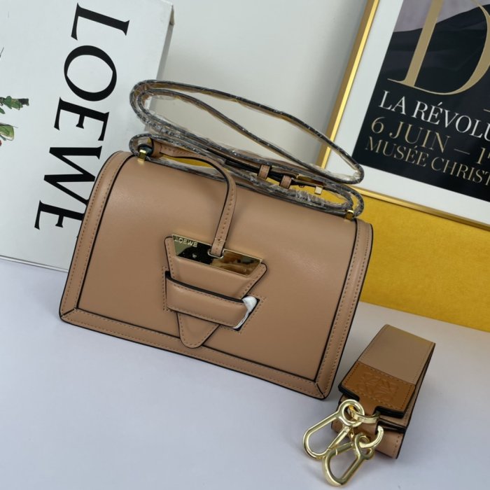 202109SS新作 LOEWE ロエベ レディース ショルダーバッグスーパーコピー