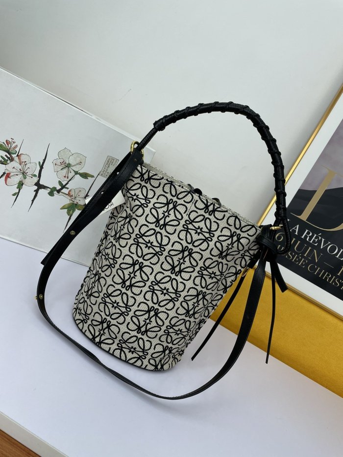 202109SS新作 LOEWE ロエベ レディース ショルダーバッグスーパーコピー