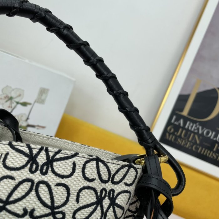 202109SS新作 LOEWE ロエベ レディース ショルダーバッグスーパーコピー