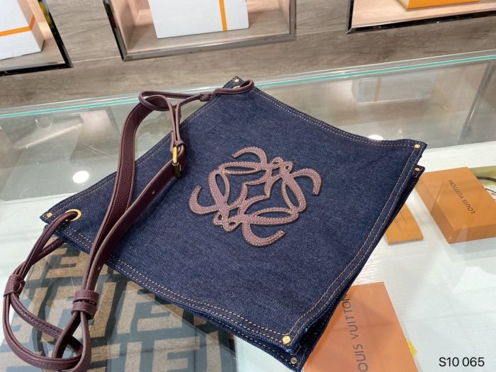 202109SS新作 LOEWE ロエベ レディース ショルダーバッグスーパーコピー