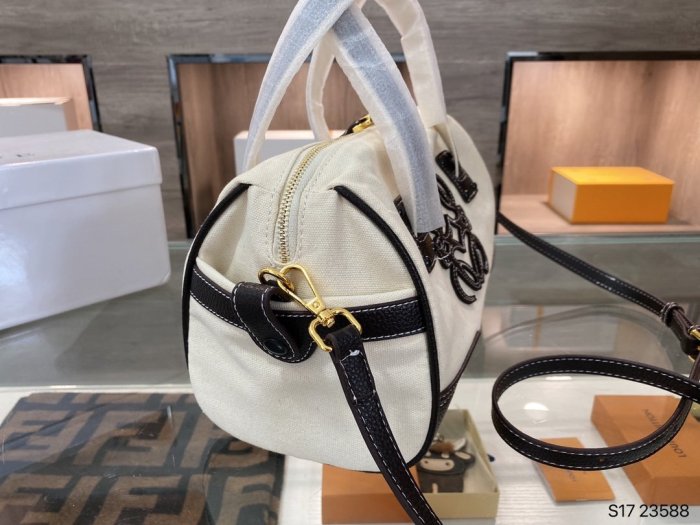 202109SS新作 LOEWE ロエベ レディース ショルダーバッグスーパーコピー