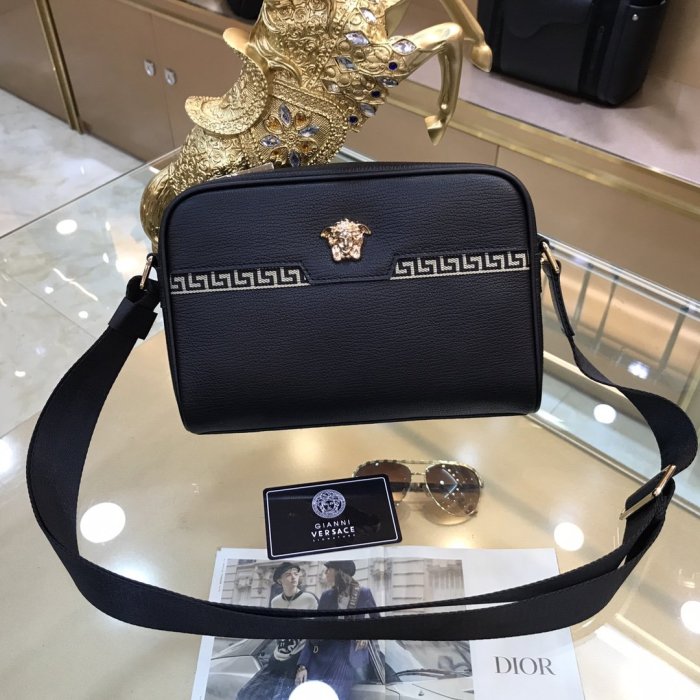 202109SS新作Versace ヴェルサーチェメンズ ショルダーバッグ スーパーコピー