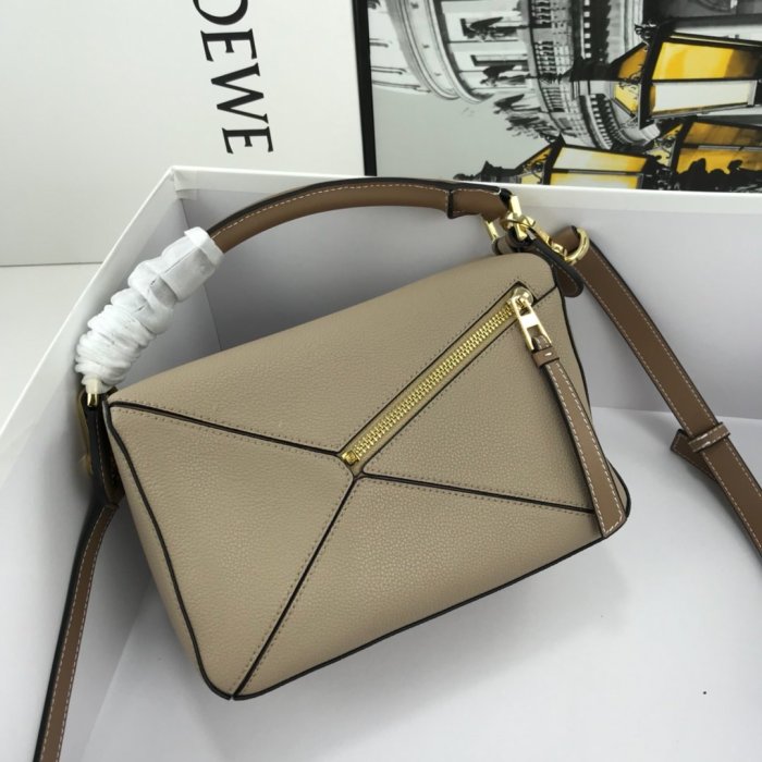 202109SS新作 LOEWE ロエベ レディース ショルダーバッグスーパーコピー