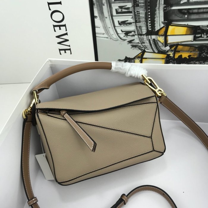 202109SS新作 LOEWE ロエベ レディース ショルダーバッグスーパーコピー