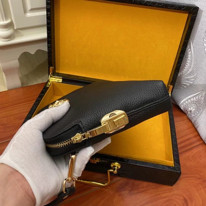 202109SS新作Versace ヴェルサーチェメンズ ハンドバック スーパーコピー