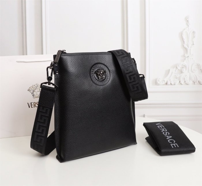 202109SS新作Versace ヴェルサーチェメンズ ショルダーバッグ スーパーコピー