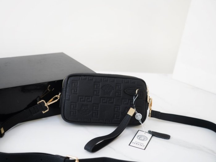 202109SS新作Versace ヴェルサーチェメンズ ショルダーバッグ スーパーコピー