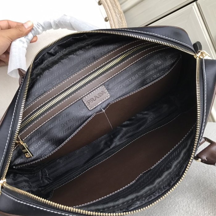 202109SS新作 Prada プラダ メンズ ハンドバックスーパーコピー
