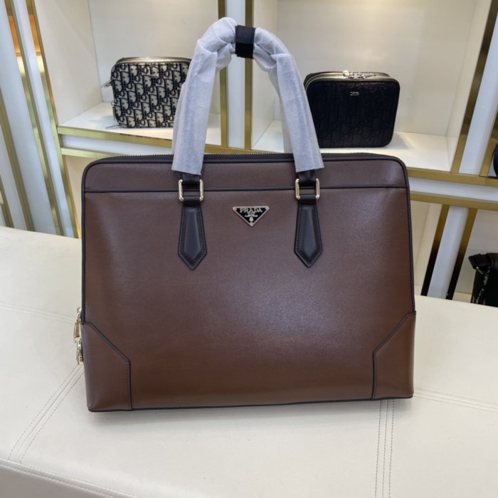 202109SS新作 Prada プラダ メンズ ハンドバックスーパーコピー