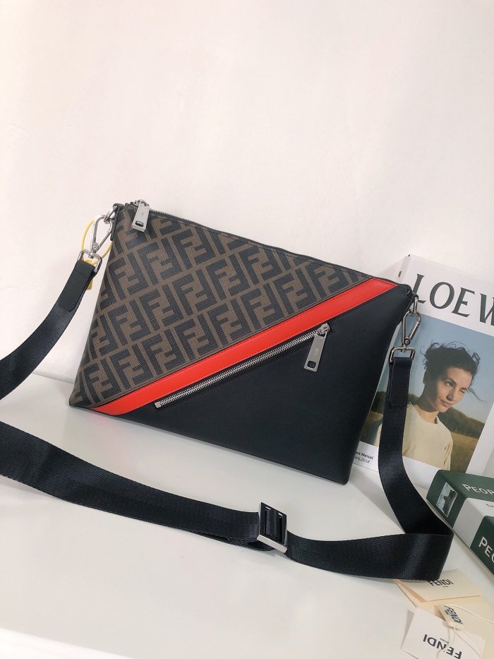 202109SS新作 FENDI フェンディ メンズショルダーバックスーパーコピー