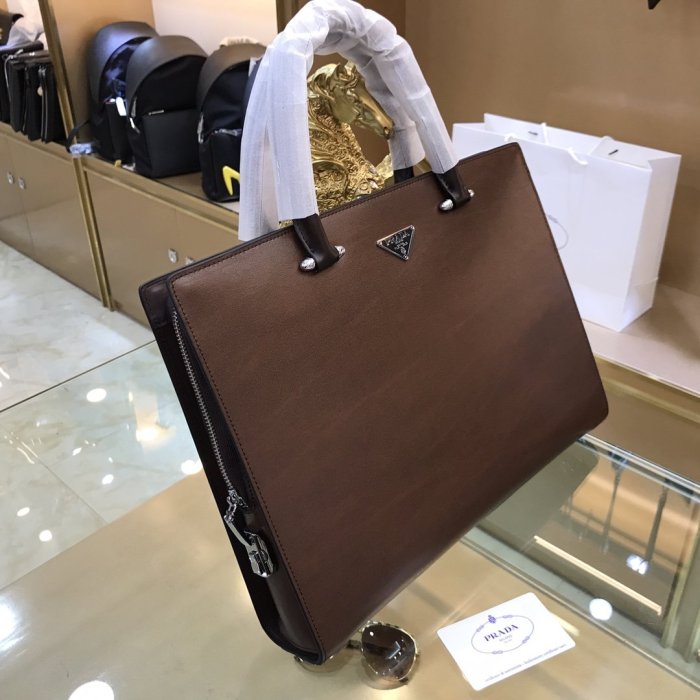 202109SS新作 Prada プラダ メンズ ハンドバックスーパーコピー