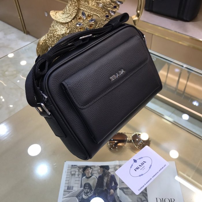 202109SS新作 Prada プラダ メンズ ショルダーバックスーパーコピー