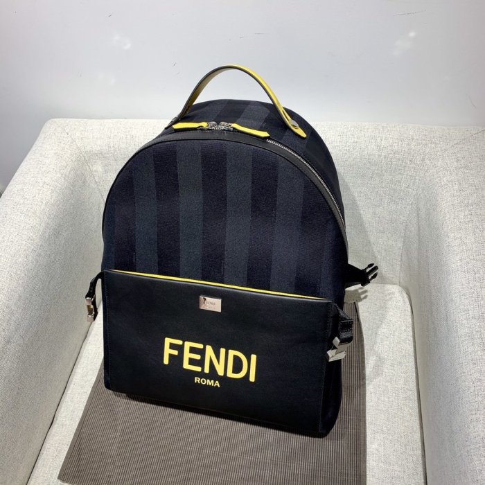 202109SS新作 FENDI フェンディ メンズ リュックバックスーパーコピー