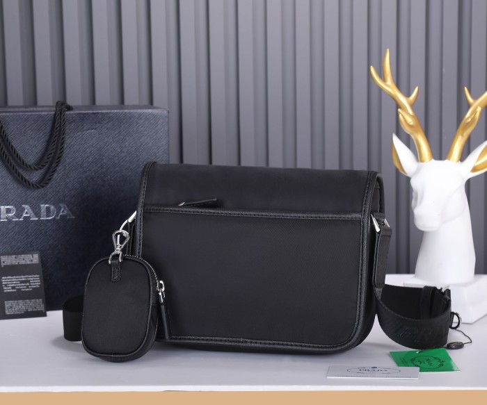 202109SS新作 Prada プラダ メンズ ショルダーバックスーパーコピー