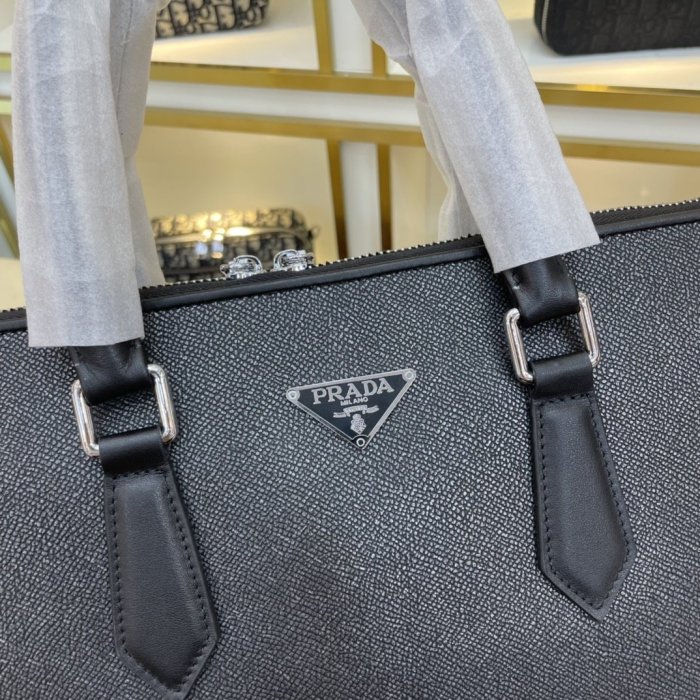 202109SS新作 Prada プラダ メンズ ハンドバックスーパーコピー