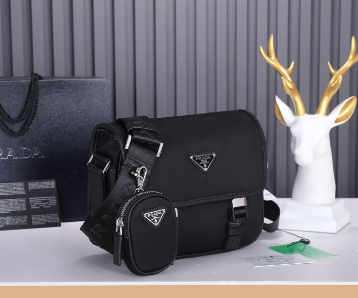 202109SS新作 Prada プラダ メンズ ショルダーバックスーパーコピー