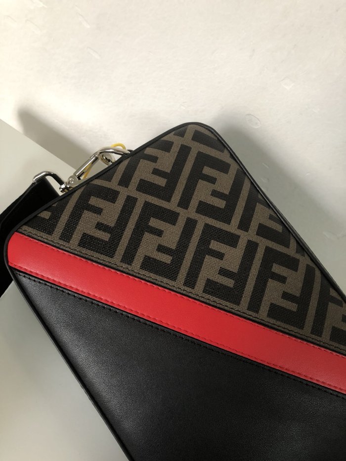 202109SS新作 FENDI フェンディ メンズショルダーバックスーパーコピー