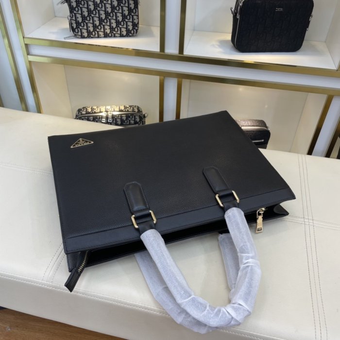 202109SS新作 Prada プラダ メンズ ハンドバックスーパーコピー