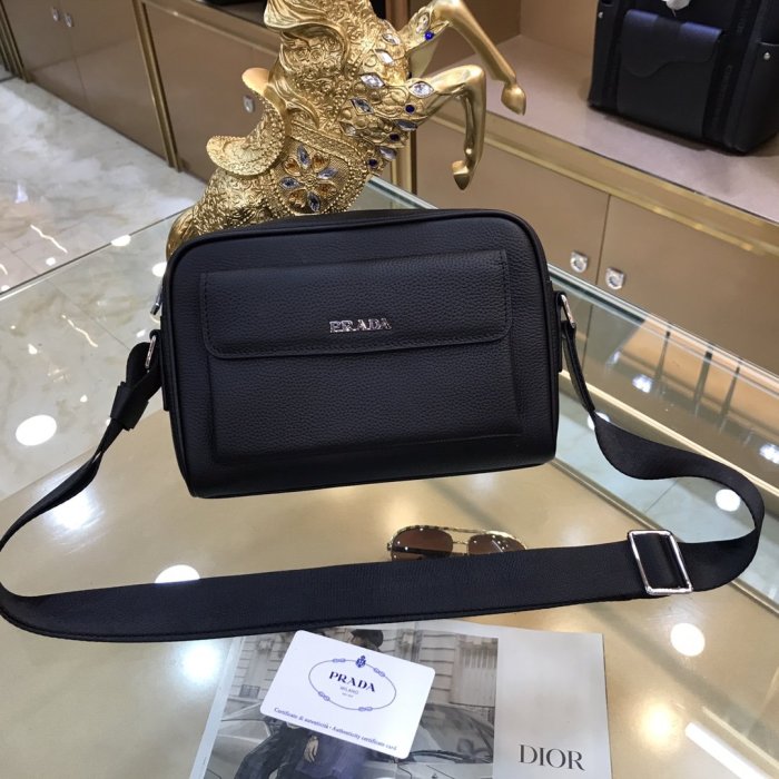 202109SS新作 Prada プラダ メンズ ショルダーバックスーパーコピー