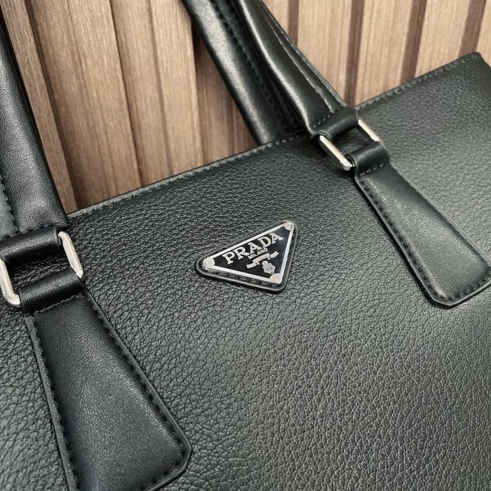 202109SS新作 Prada プラダ メンズ ハンドバックスーパーコピー