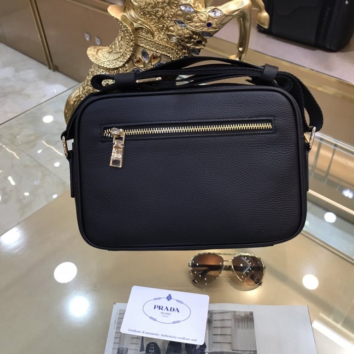 202109SS新作 Prada プラダ メンズ ショルダーバックスーパーコピー