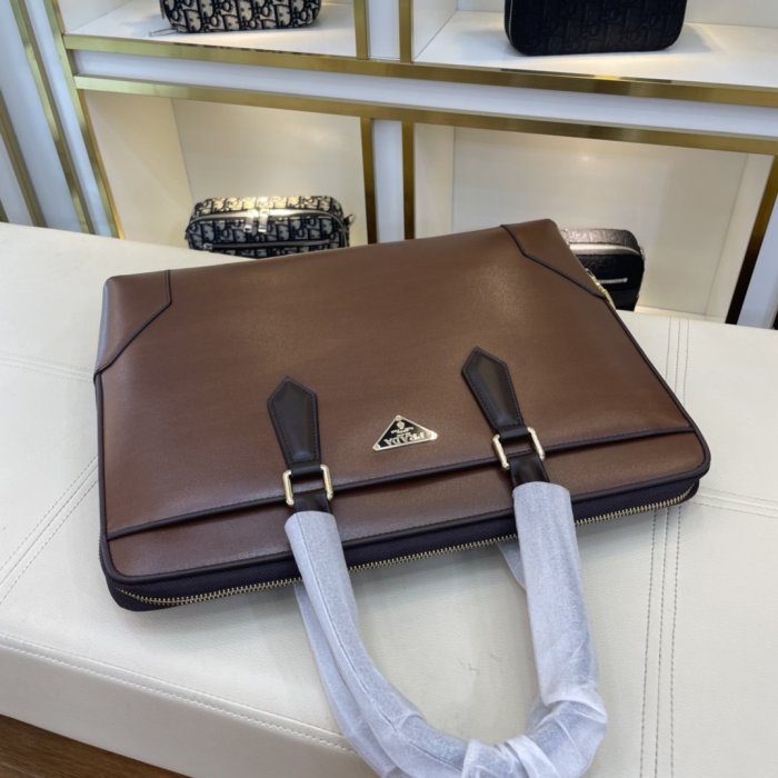 202109SS新作 Prada プラダ メンズ ハンドバックスーパーコピー