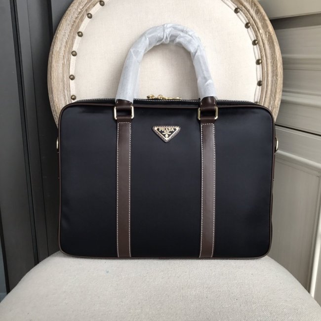 202109SS新作 Prada プラダ メンズ ハンドバックスーパーコピー