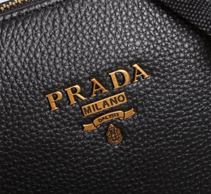 202109SS新作 Prada プラダ メンズ ショルダーバックスーパーコピー