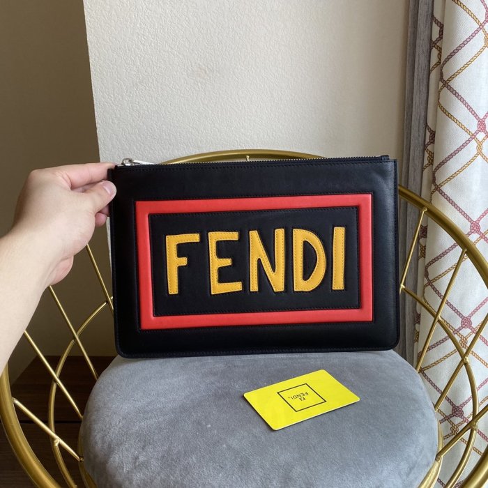 202109SS新作 FENDI フェンディ メンズ ハンドバックスーパーコピー