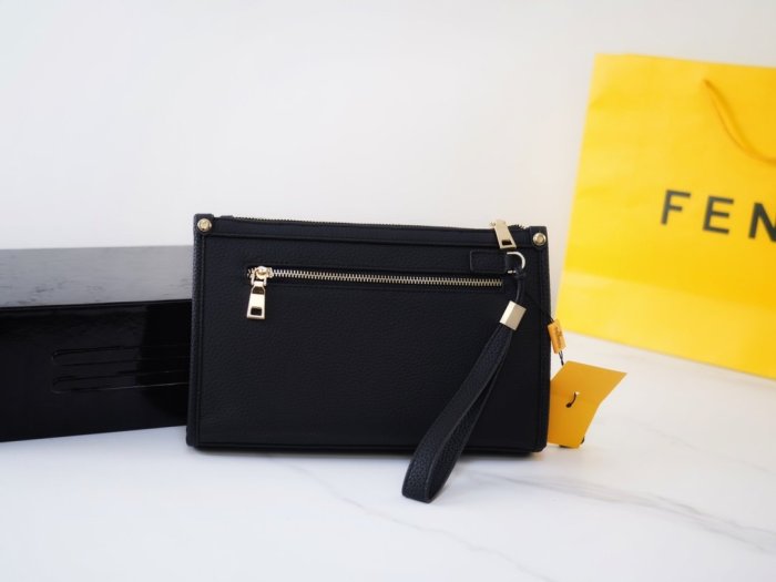 202109SS新作 FENDI フェンディ メンズ ハンドバックスーパーコピー