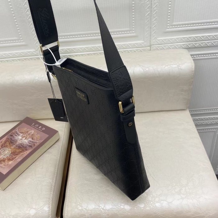 202109SS新作Gucci グッチ メンズ ショルダーバックスーパーコピー