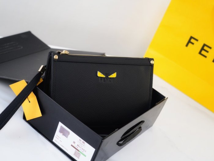 202109SS新作 FENDI フェンディ メンズ ハンドバックスーパーコピー