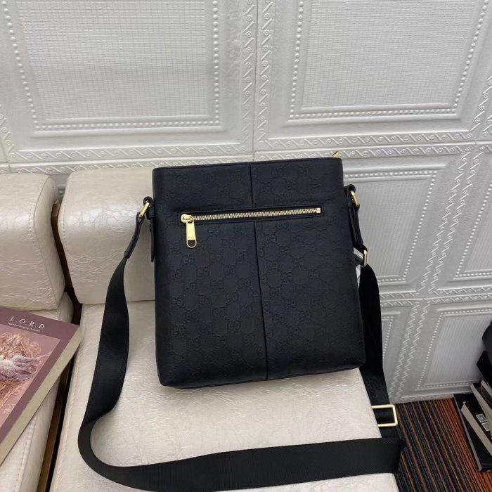 202109SS新作Gucci グッチ メンズ ショルダーバックスーパーコピー