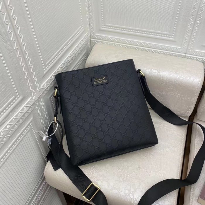 202109SS新作Gucci グッチ メンズ ショルダーバックスーパーコピー