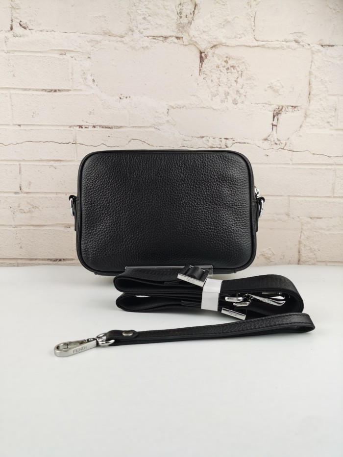 202109SS新作 FENDI フェンディ メンズショルダーバックスーパーコピー