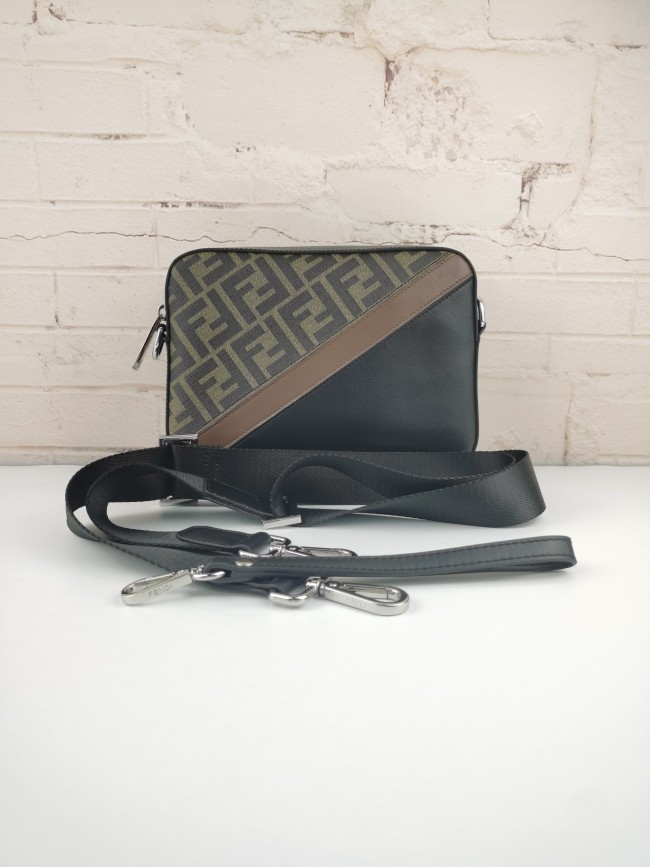 202109SS新作 FENDI フェンディ メンズショルダーバックスーパーコピー