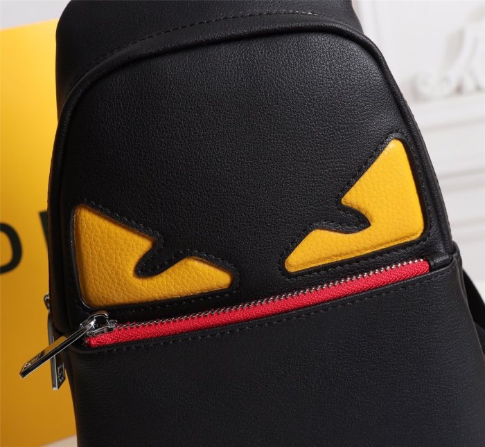 202109SS新作 FENDI フェンディ メンズショルダーバックスーパーコピー