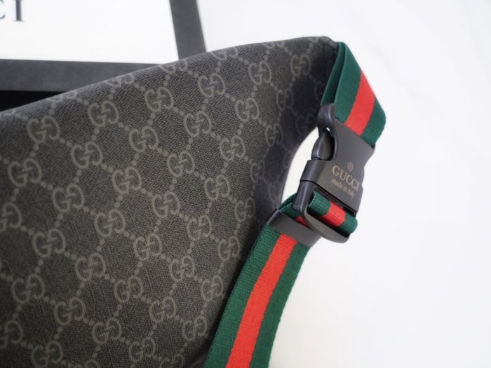 202109SS新作Gucci グッチ メンズ ショルダーバックスーパーコピー