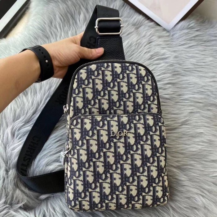 202109SS新作 Dior ディオール メンズ ショルダーバックスーパーコピー