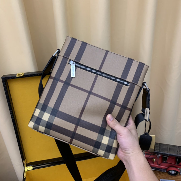 202109SS新作 Burberry バーバリー メンズ ショルダーバックスーパーコピー